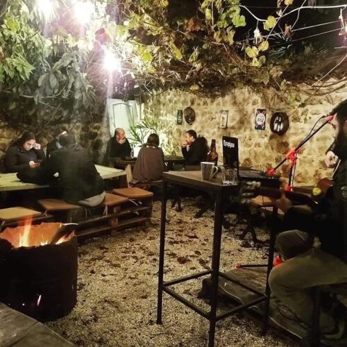 Kuyu Beergarden Hostel Анталия Екстериор снимка